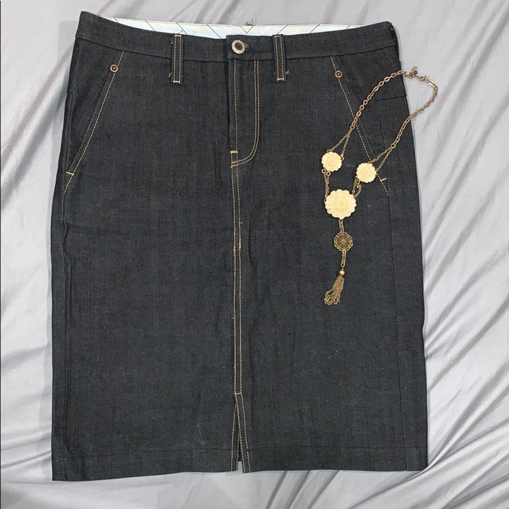 Sexy hip hugging jean skirt